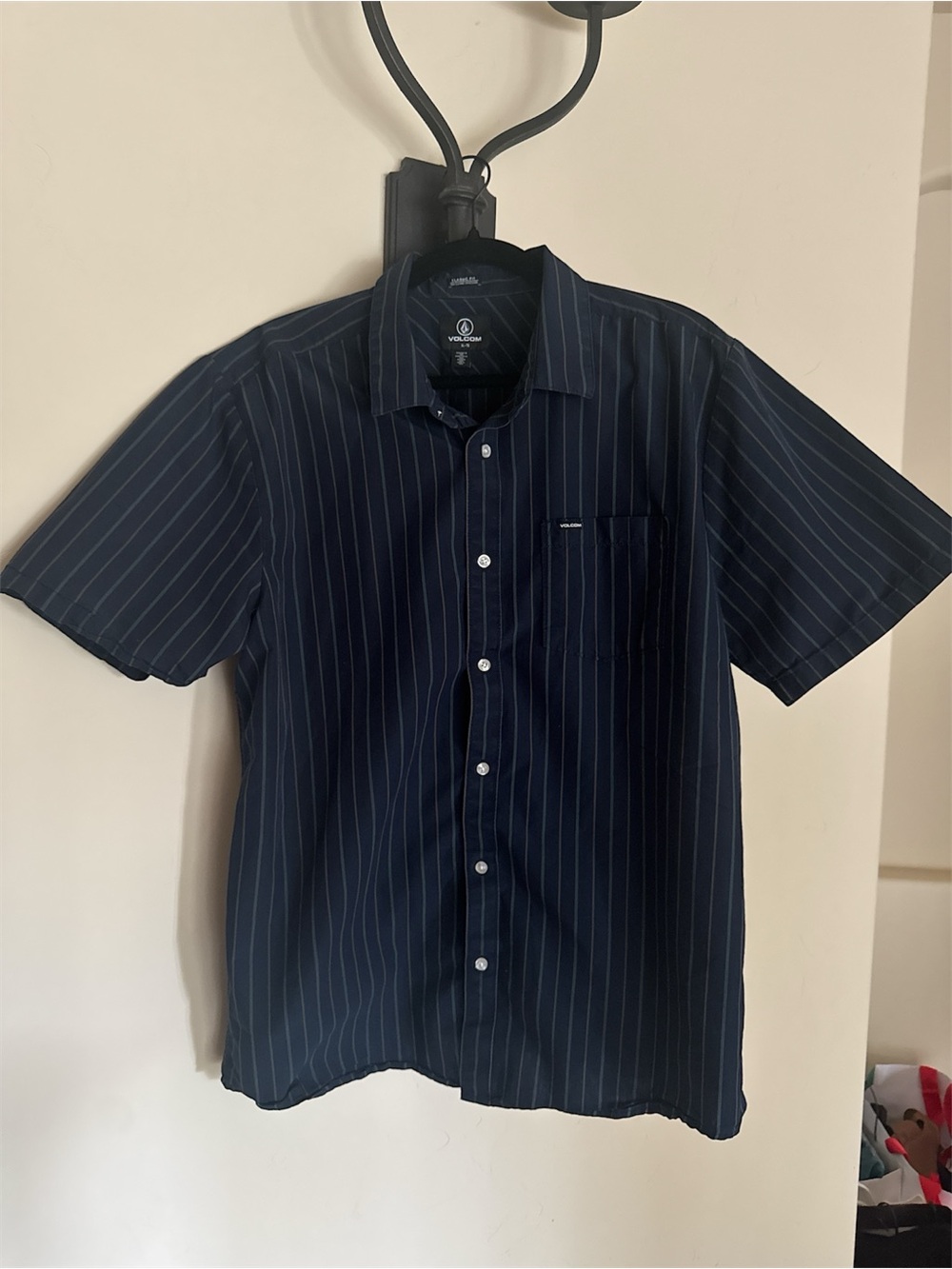 Volcom Men’s Navy Pinstripe Short Sleeve Button-Up Shirt